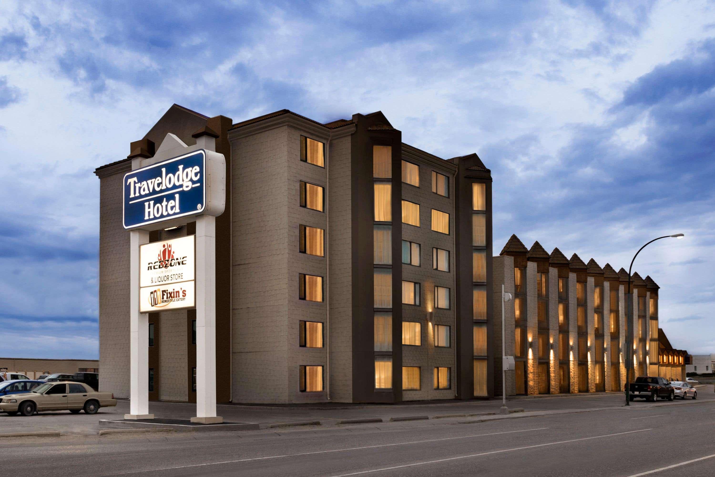 Travelodge Hotel By Wyndham Saskatoon Ngoại thất bức ảnh