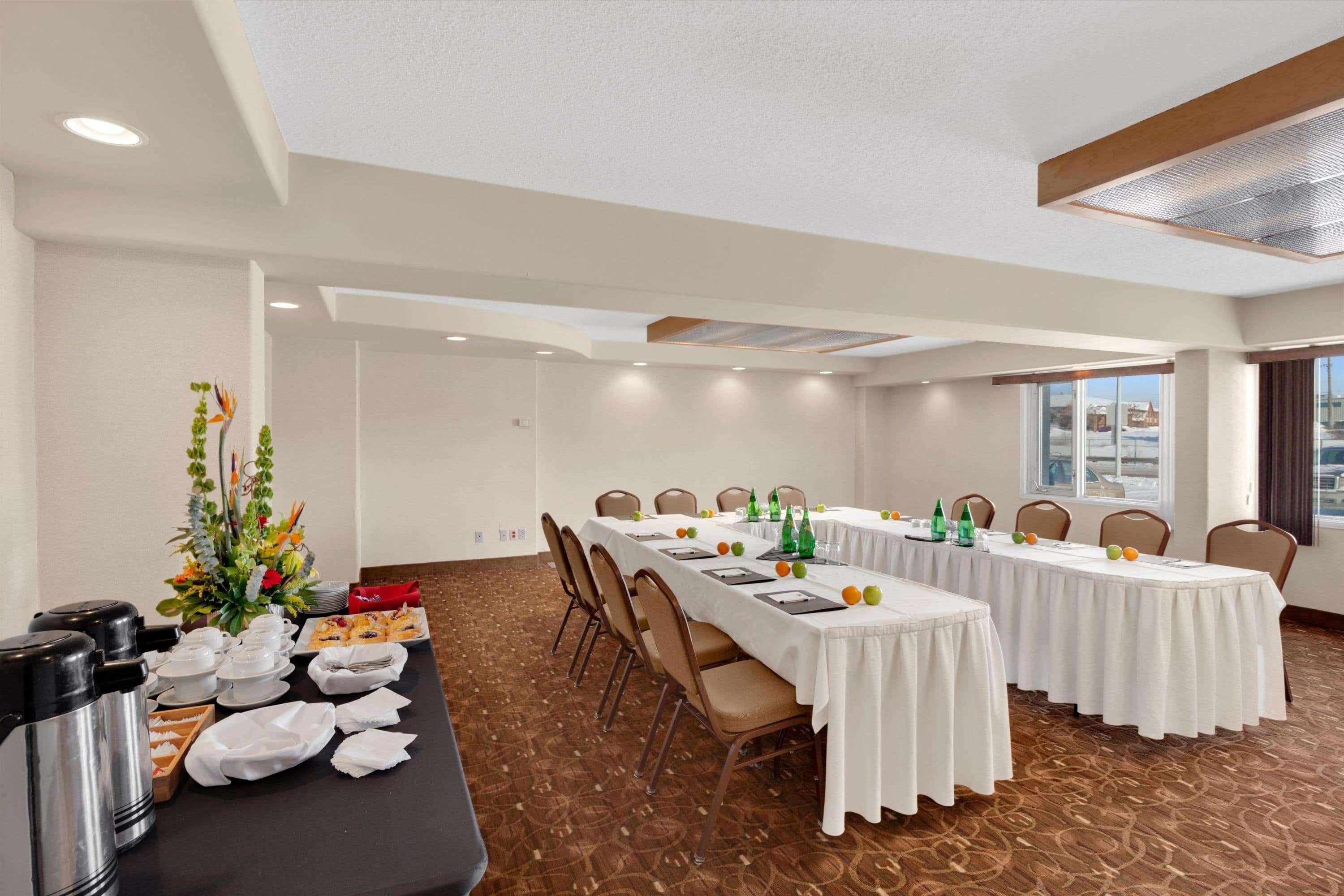 Travelodge Hotel By Wyndham Saskatoon Ngoại thất bức ảnh