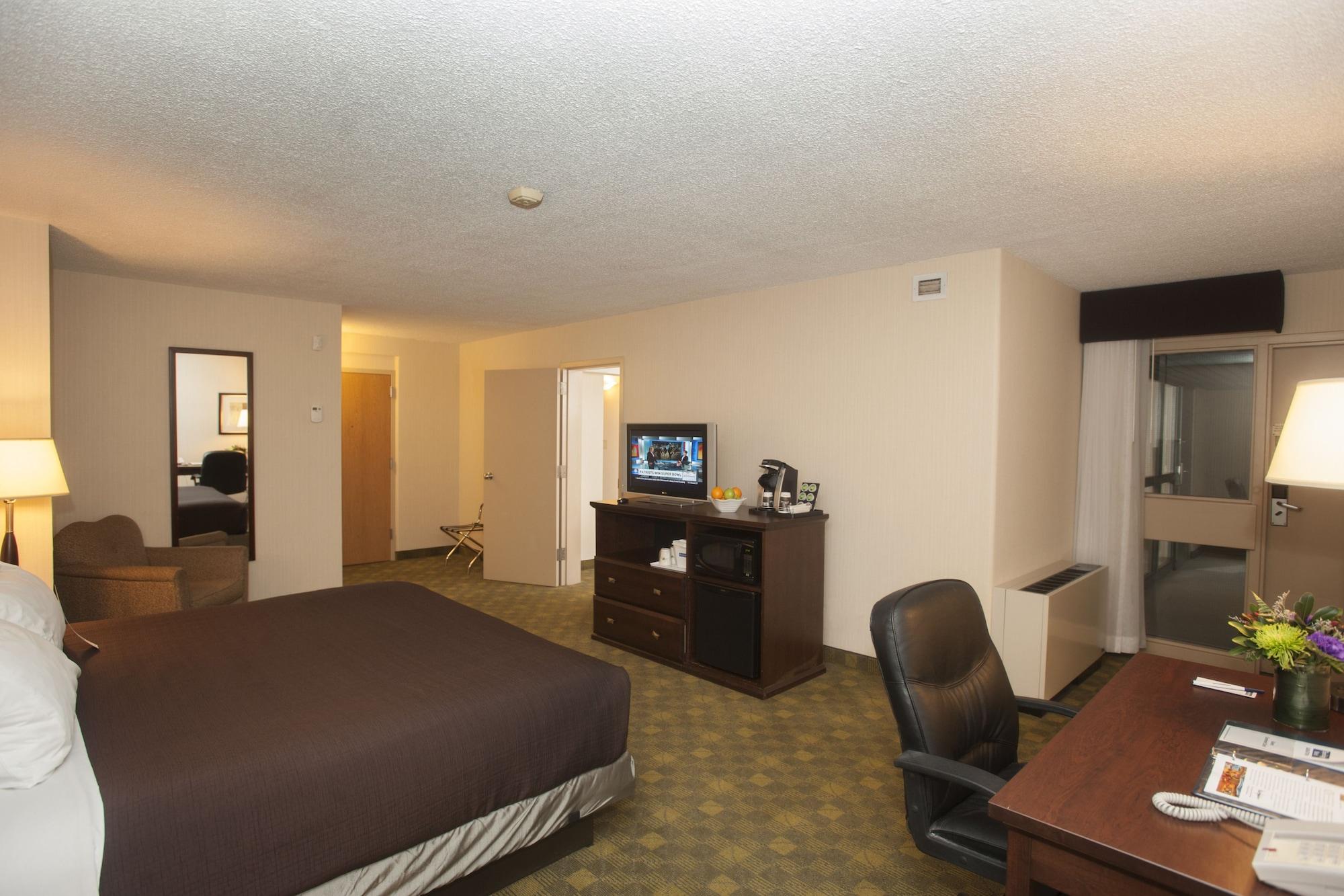 Travelodge Hotel By Wyndham Saskatoon Ngoại thất bức ảnh