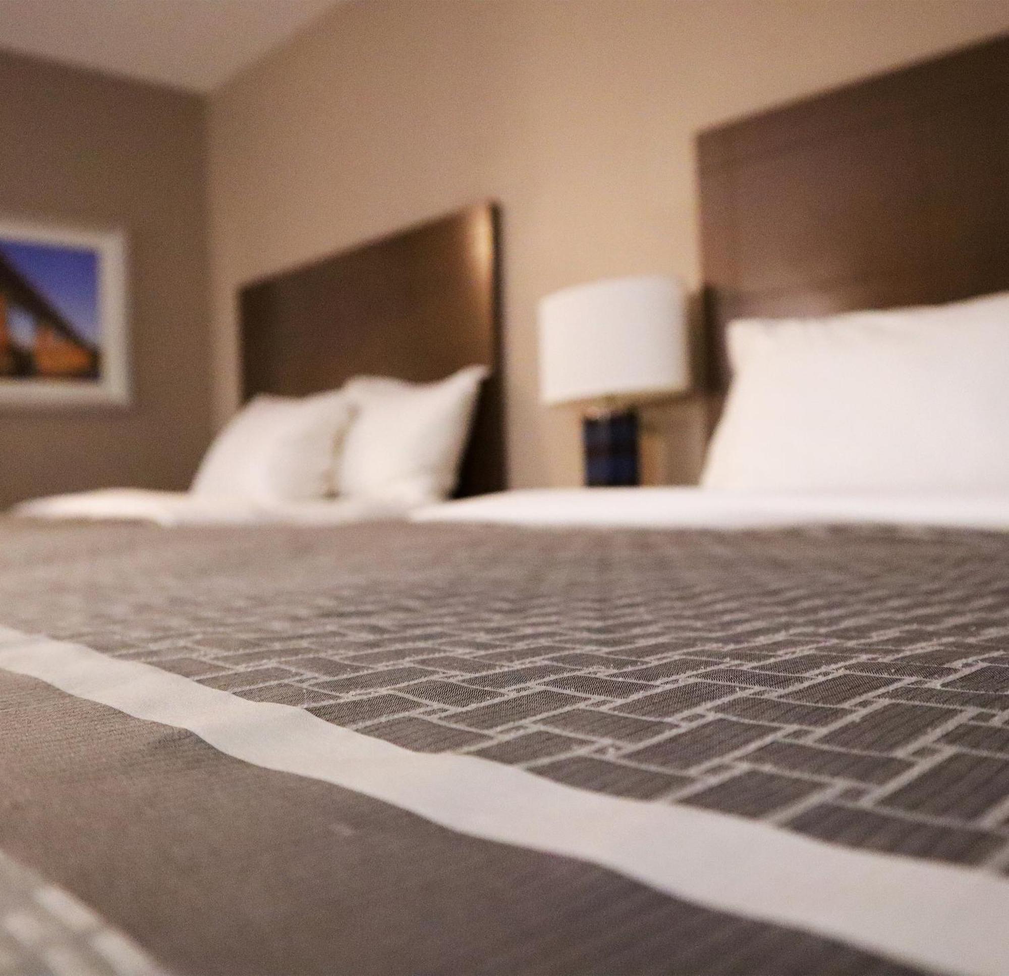 Travelodge Hotel By Wyndham Saskatoon Ngoại thất bức ảnh