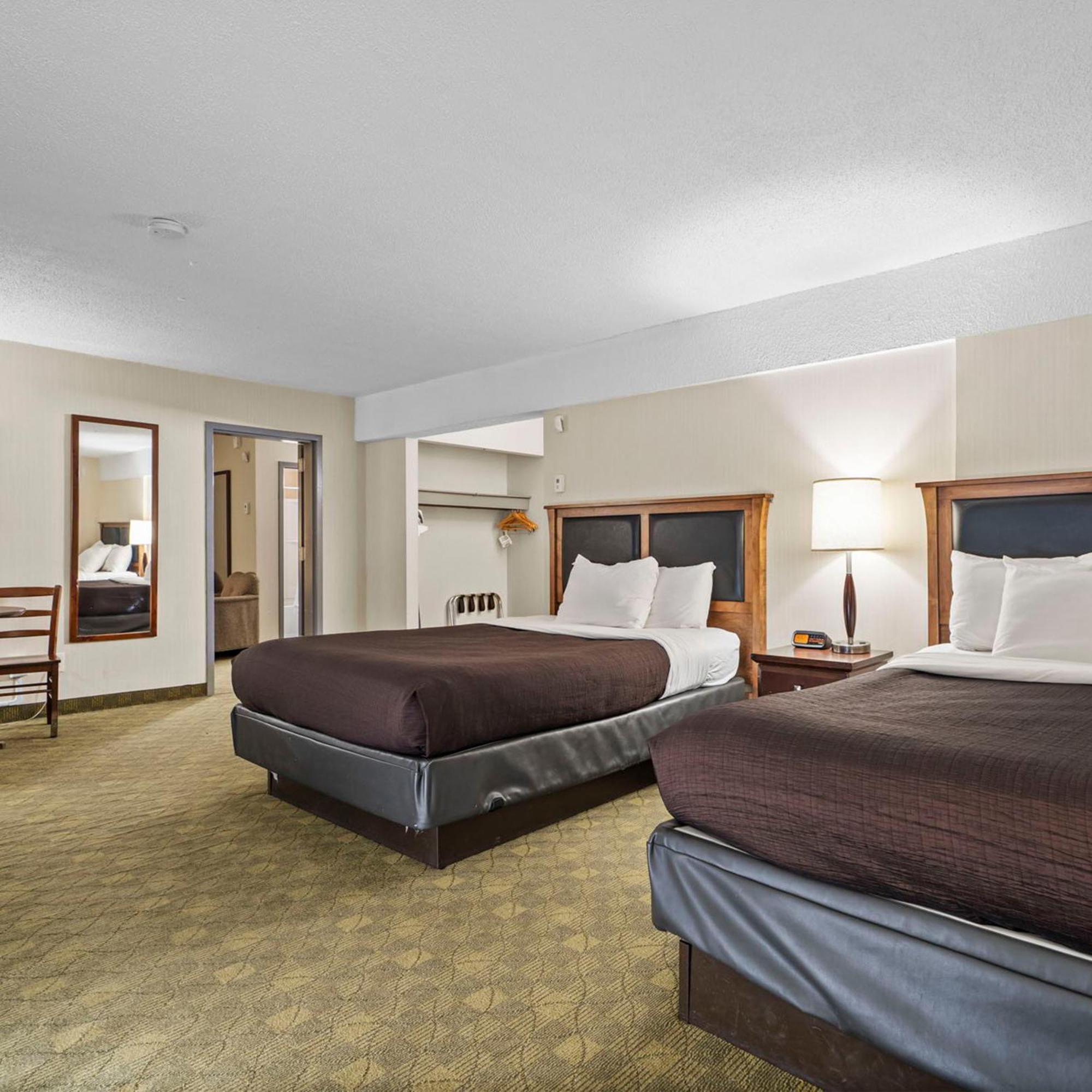 Travelodge Hotel By Wyndham Saskatoon Ngoại thất bức ảnh