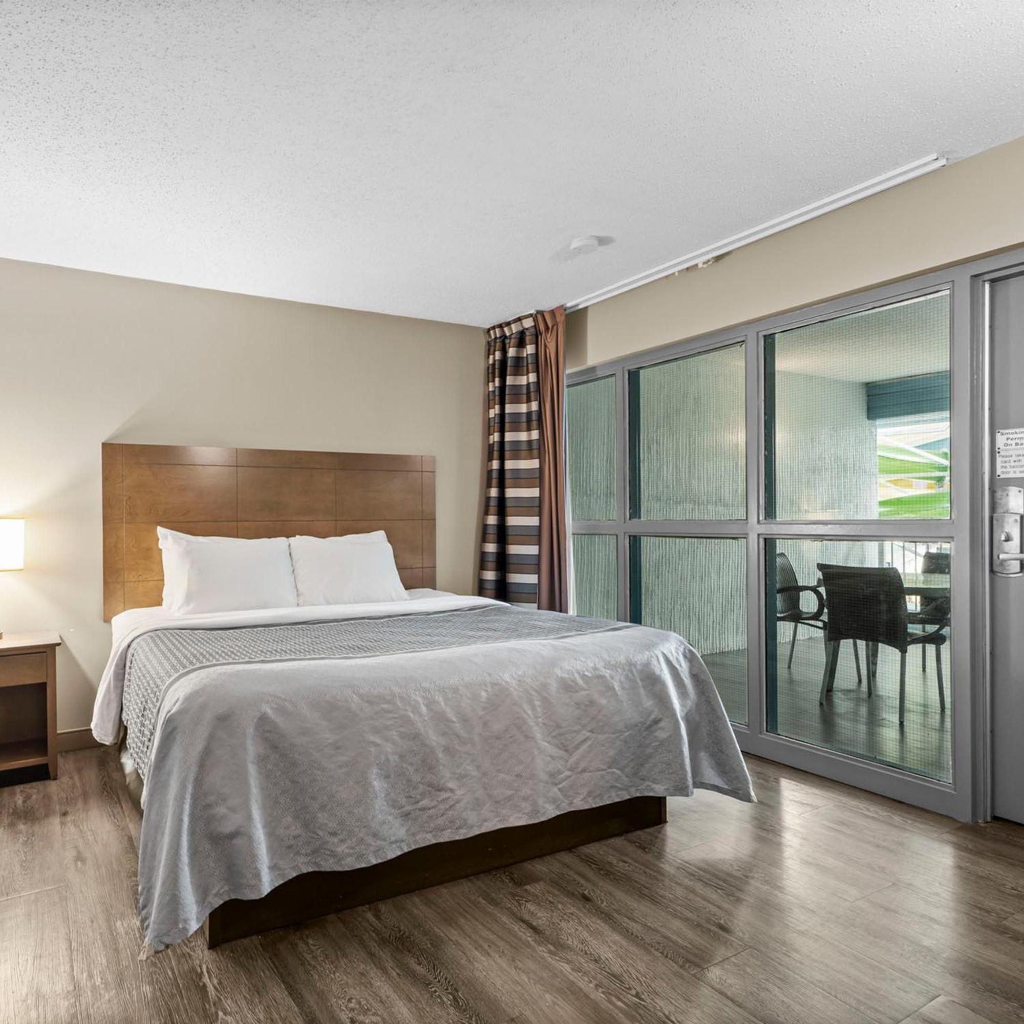 Travelodge Hotel By Wyndham Saskatoon Ngoại thất bức ảnh