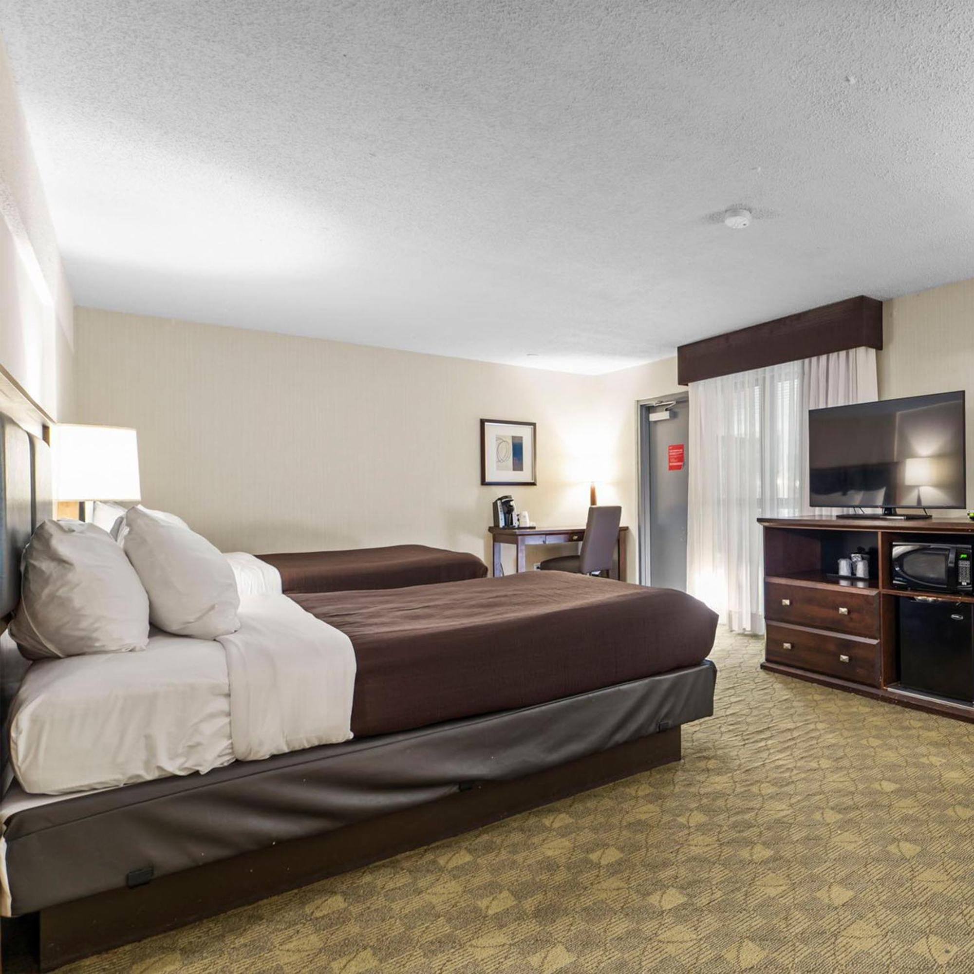Travelodge Hotel By Wyndham Saskatoon Ngoại thất bức ảnh