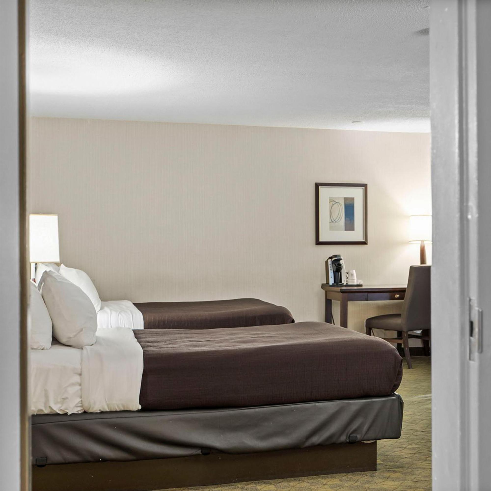 Travelodge Hotel By Wyndham Saskatoon Ngoại thất bức ảnh